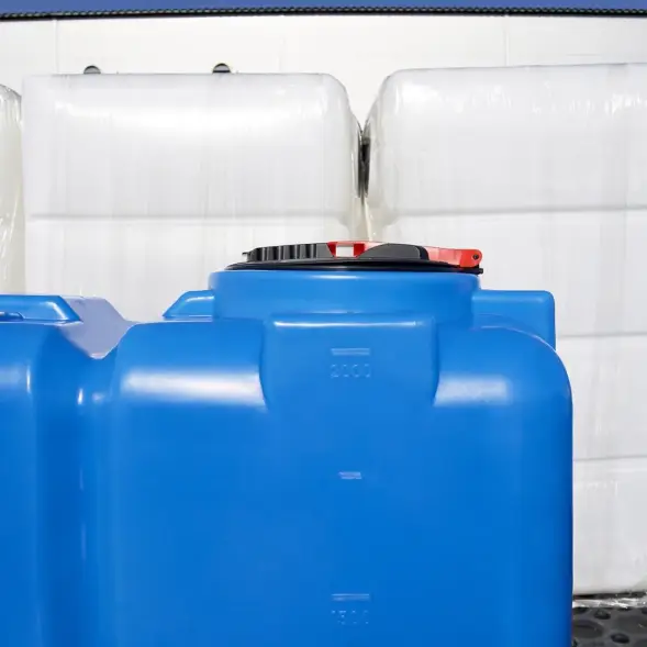 Емкость ST 2000л под плотность до 1.2 г/см3 с откидной крышкой синяя