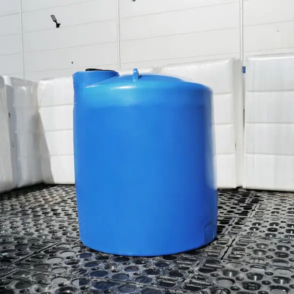 Емкость TOR 5000л под плотность до 1.2 г/см3 с откидной крышкой синяя