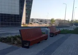 Скамейка стальная «Авиньон» 2,25 м (лиственница)