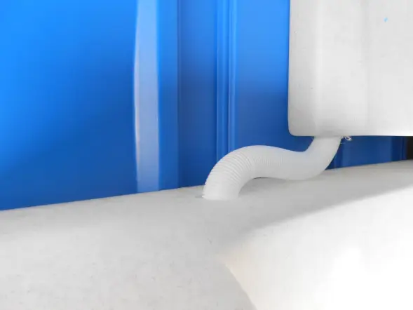 Туалетная кабина Евростандарт «Люкс» с деревянным поддоном