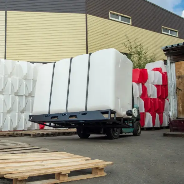 Емкость KR 4000л под плотность до 1.2 г/см3 белая в обрешетке (полный слив)