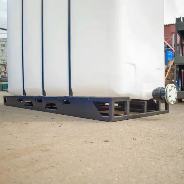 Емкость KR 4000л под плотность до 1.2 г/см3 белая в обрешетке (полный слив)