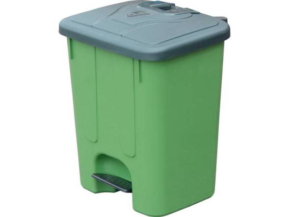 Бак мусорный пластиковый морозостойкий с крышкой и педальным приводом, 40 л