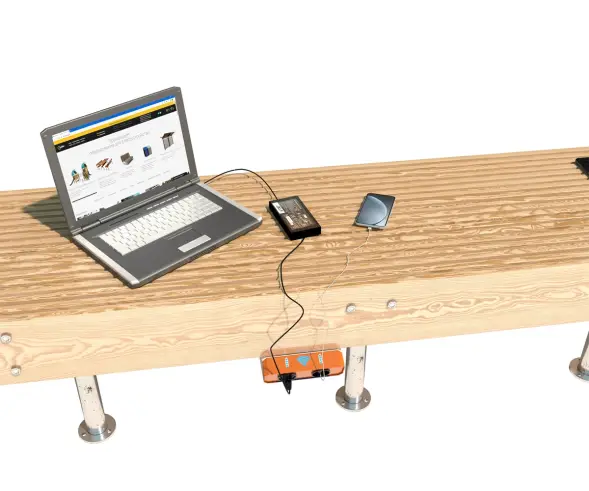 Зарядное устройство и точка доступа Wi-Fi «Валли» 1xUSB, 1xTYPE-C, 1x220V