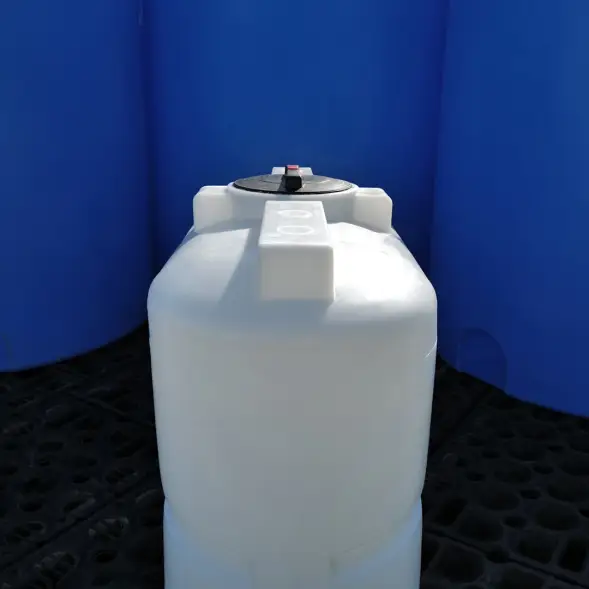 Емкость S 1000л OIL белая