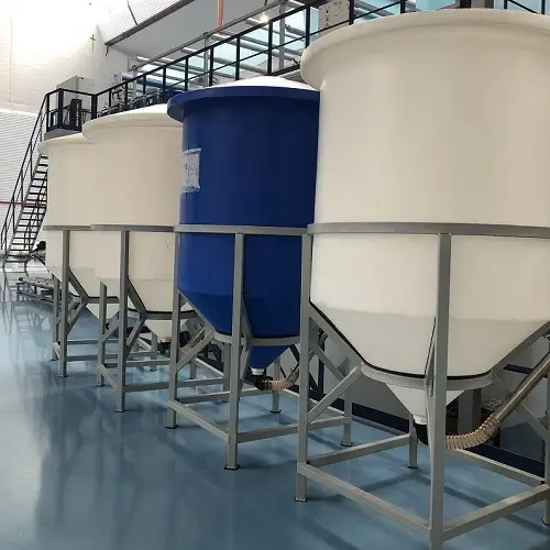 Бункер 1000 л в обрешетке