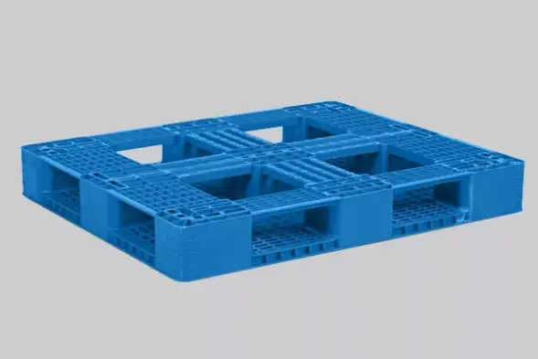 Пластиковый паллет 1200x1000x150 перфорированный на шести полозьях