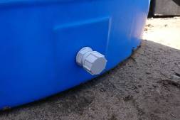 Отвод пластиковый с заглушкой 1 1/2"